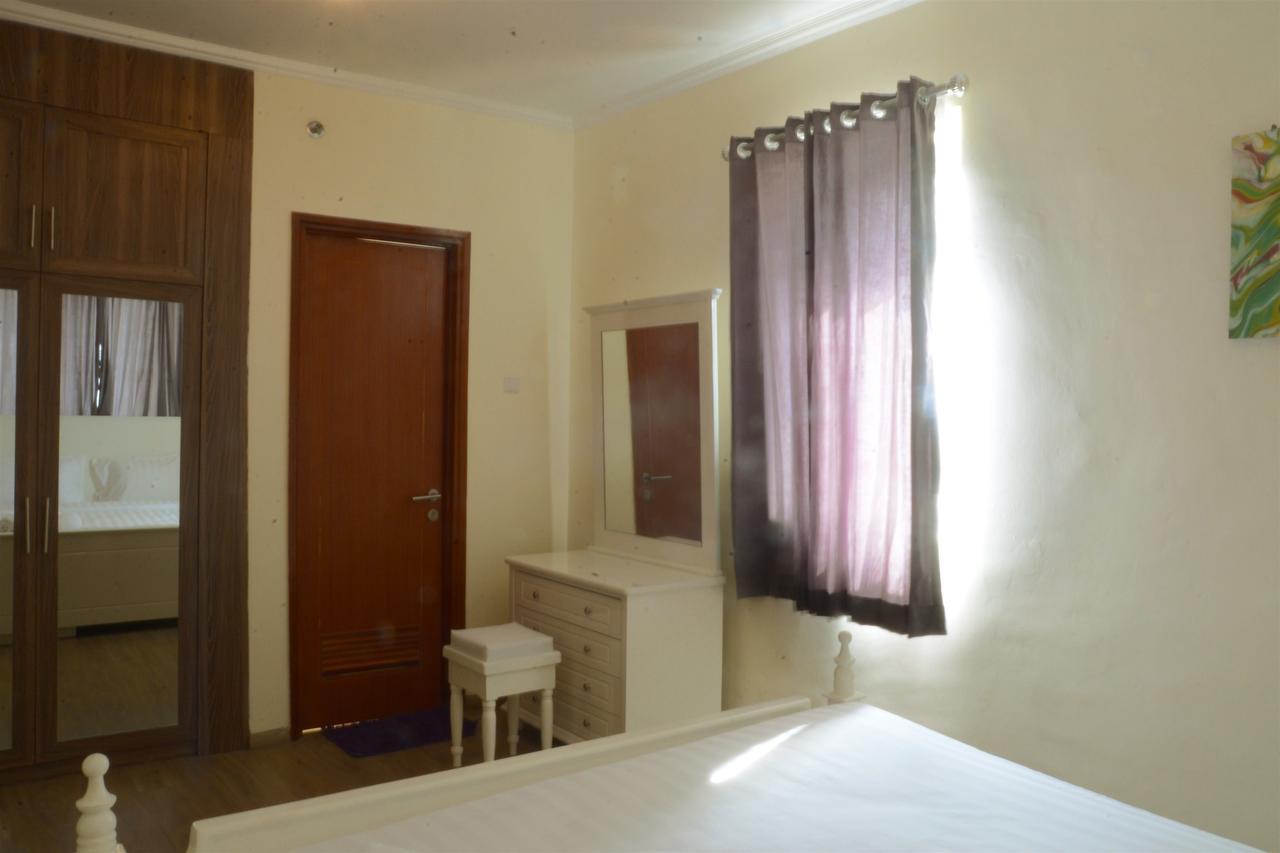3Br Grand Palace With Private Bathtub By Travelio Jakarta Luaran gambar